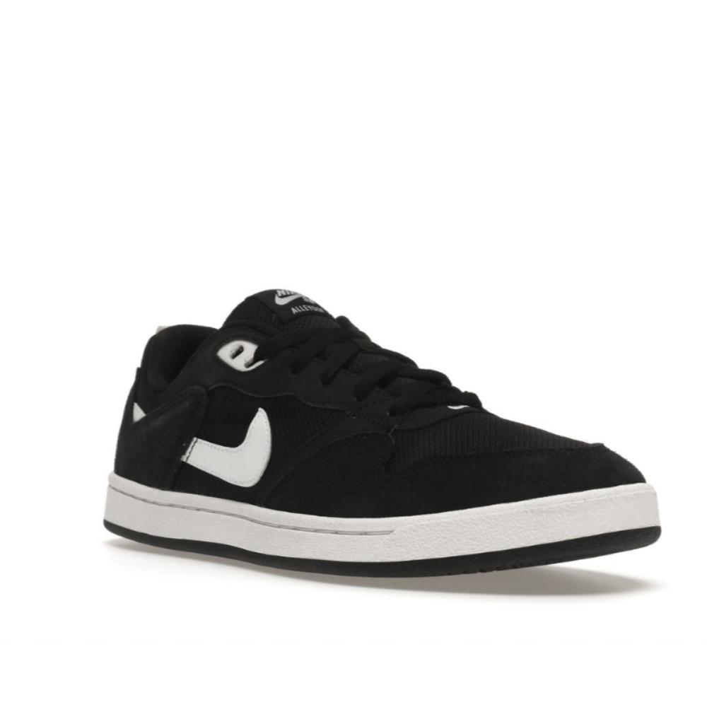Nike Black and White Sneakers with Classic Skateboard Style